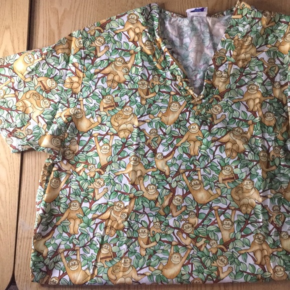 Monkey Print Scrub Top 2 Pockets Stretchy Soft XL - Picture 3 of 6